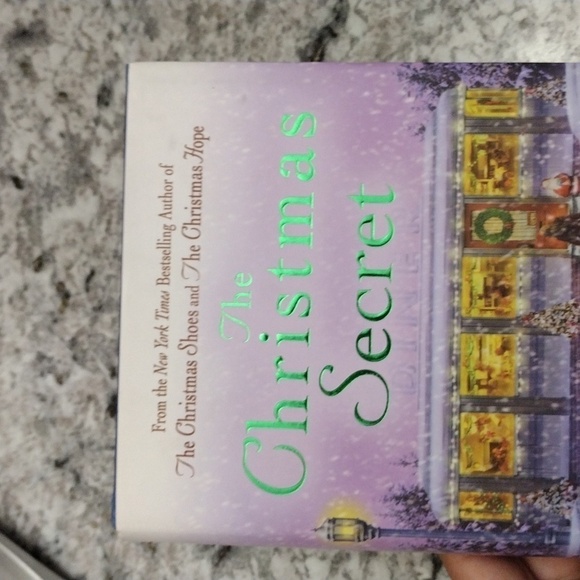 Donna VanLiere Christmas Bundle - Picture 10 of 16